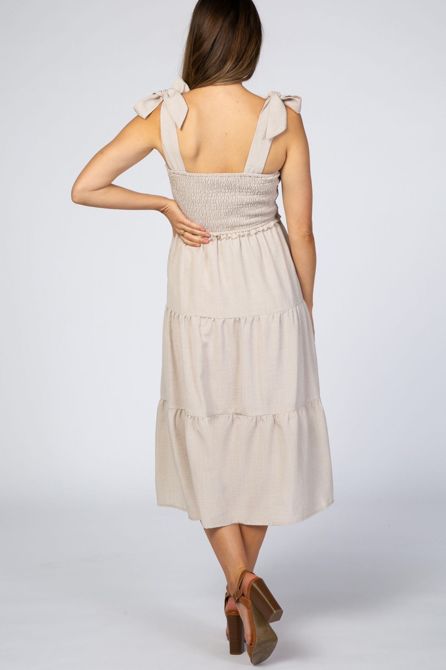 Женское платье Pinkblush Rust Bow Strap Tiered Midi, цвет: Бежевый — фото 2