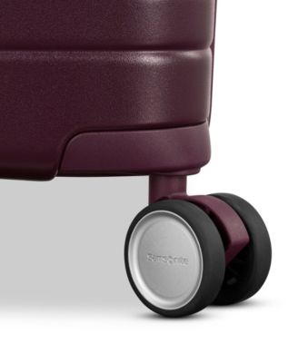 Virtuosa Expandable 21" Carry-On Spinner Luggage