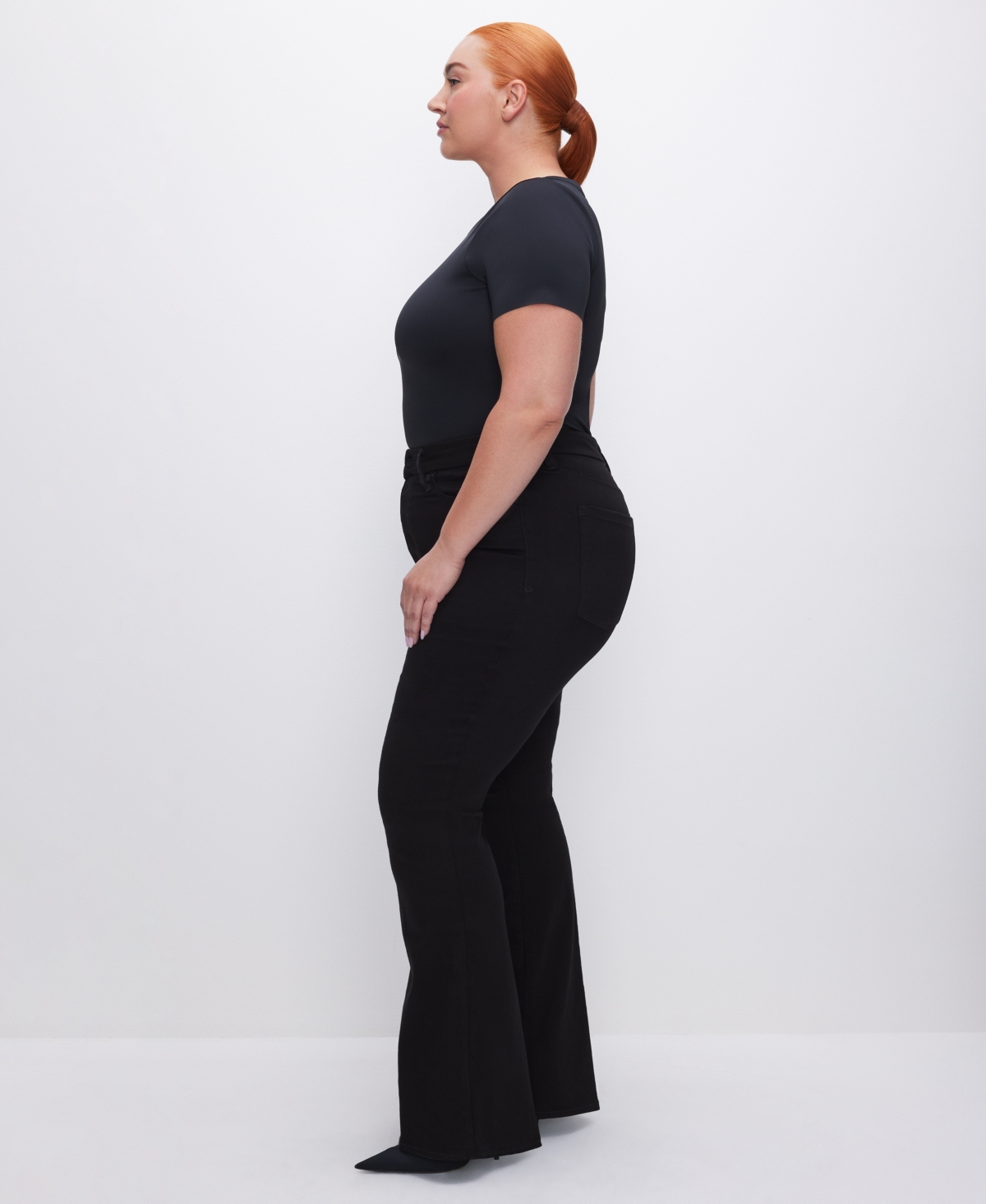Good American Plus Size Never Fades Flare Jeans In Black