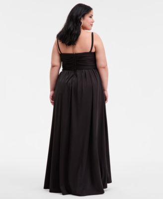 Trendy Plus Size Gathered Sweetheart Gown