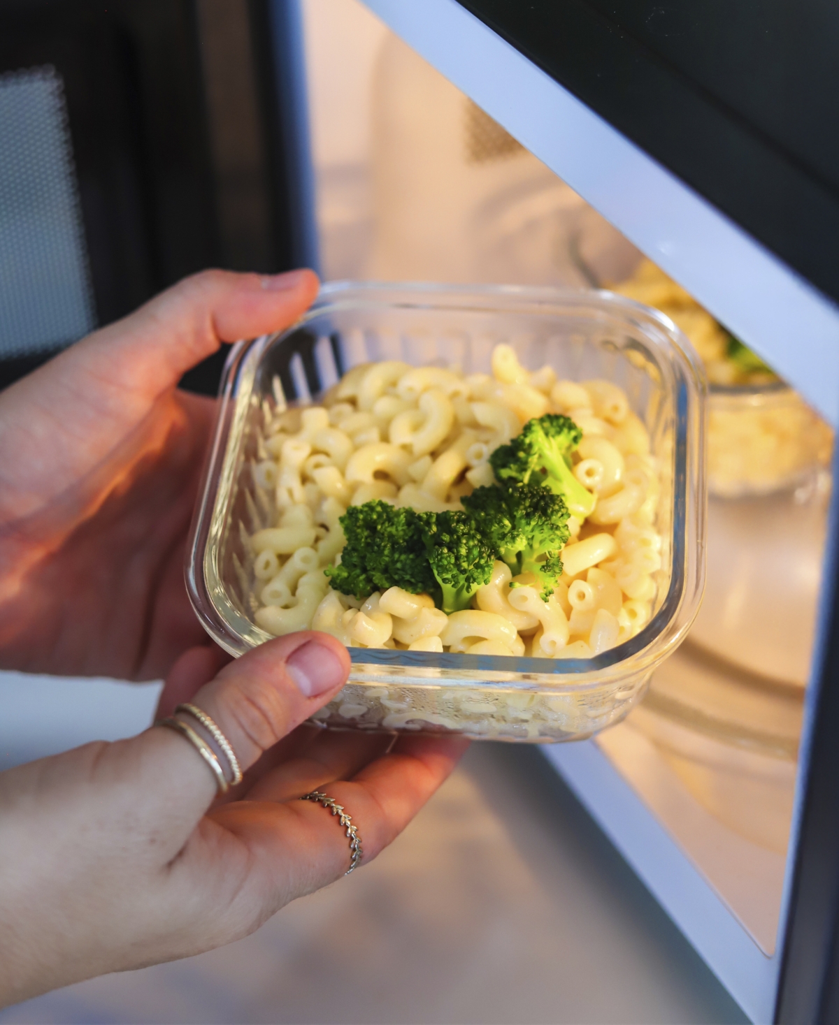 Sedona Kitchen 16-Pc. Fluted Glass Storage Set with Lid