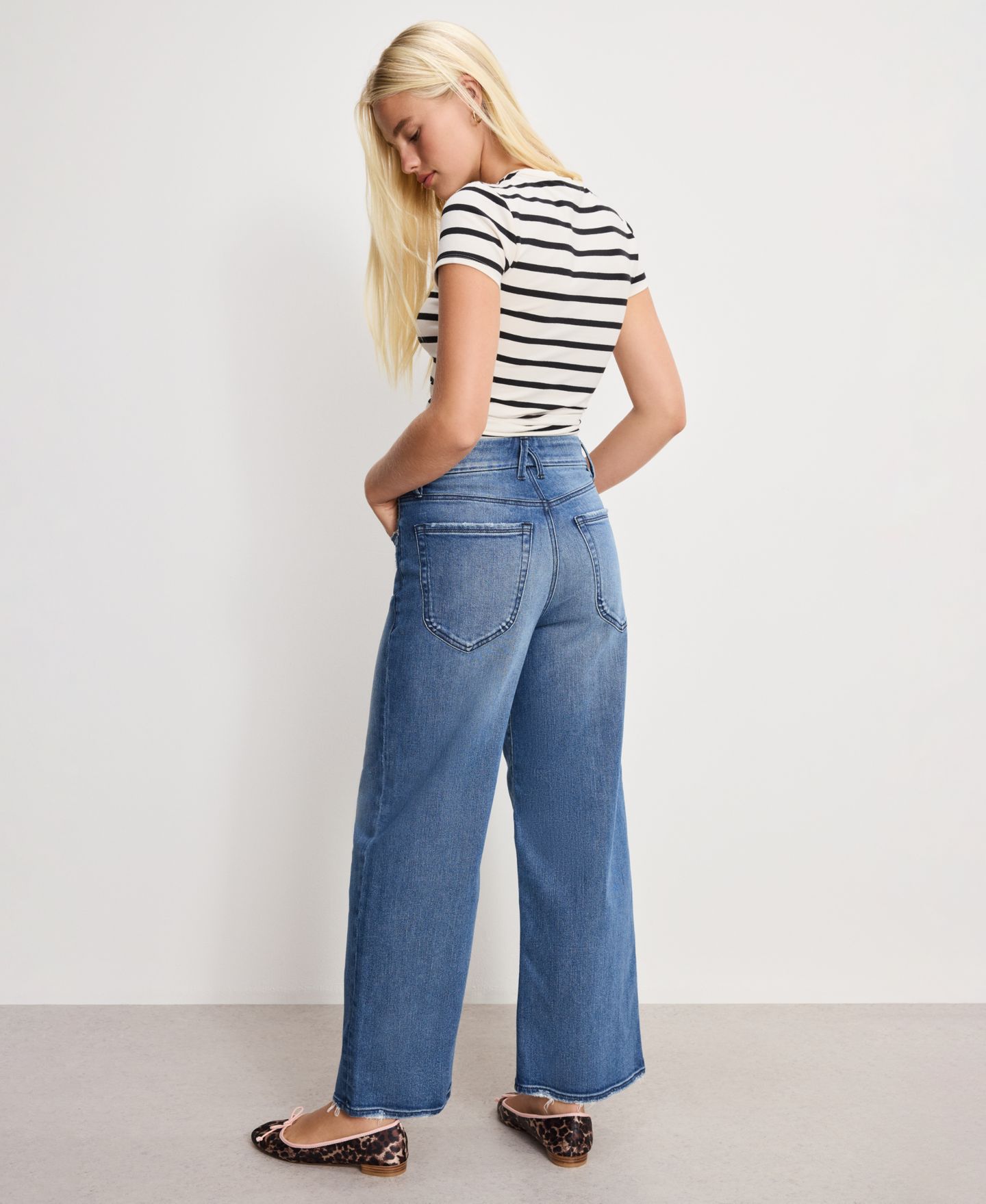 Женские джинсы Good American Good Waist Palazzo Cropped Jeans, Regular & Plus Size, цвет: Индиго — фото 5