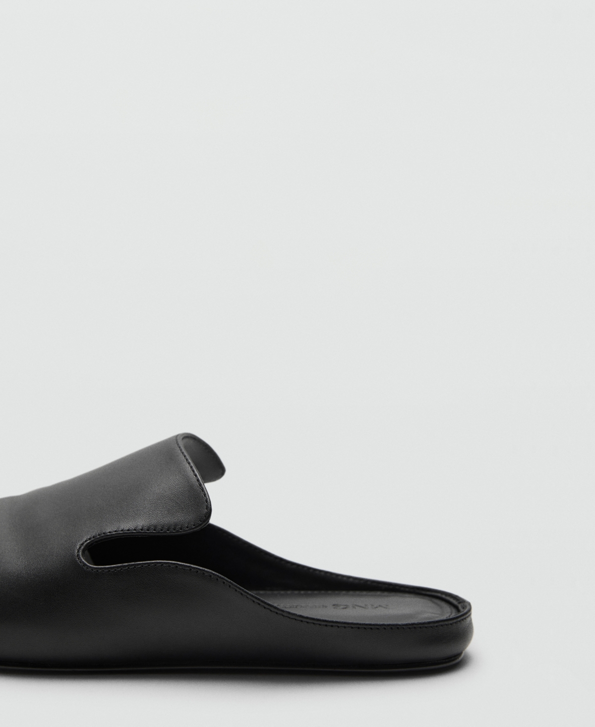Mango Square Toe Mule In Black