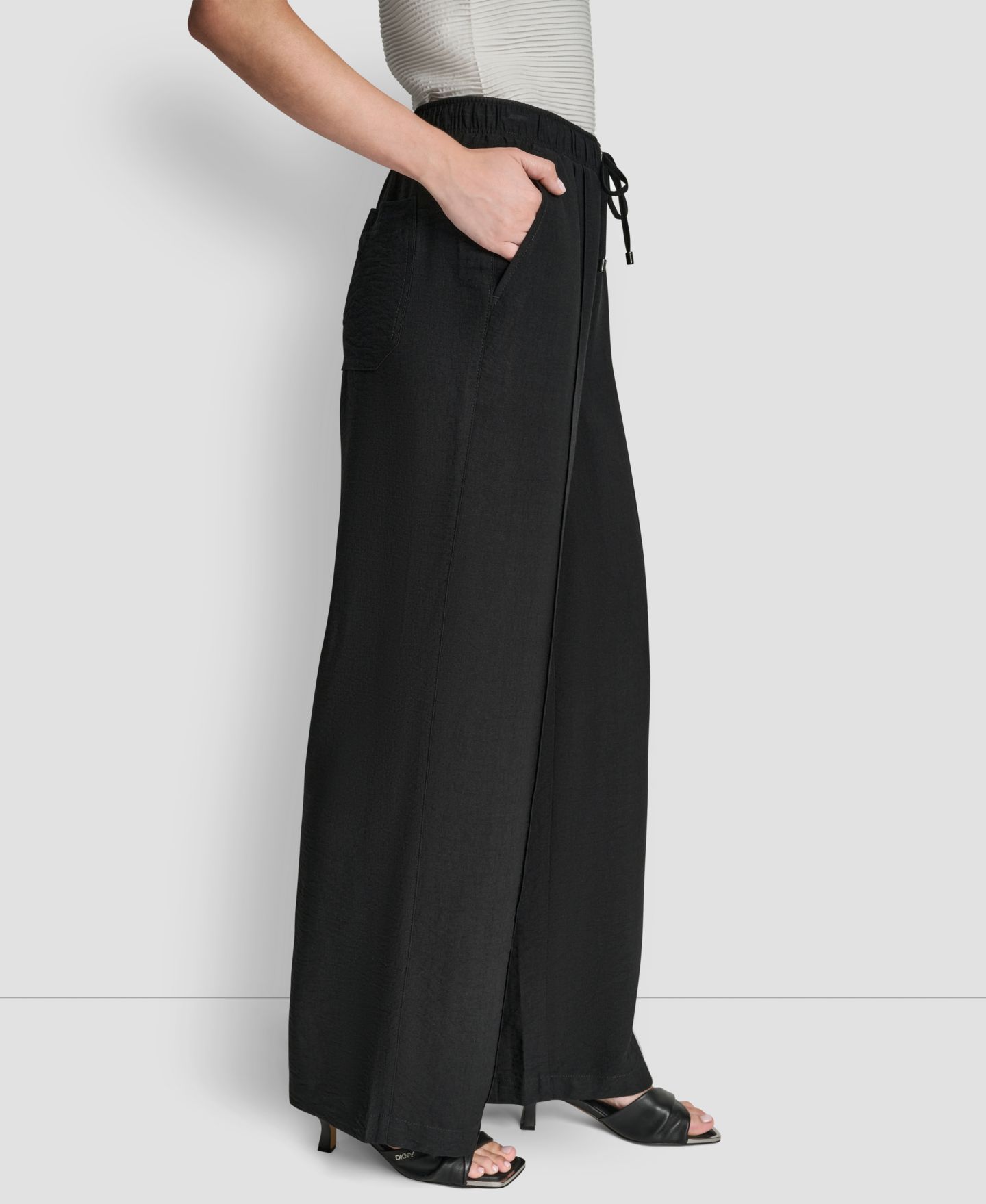 Женские брюки DKNY Seam Crinkle Pull-On, цвет: Чёрный — фото 3