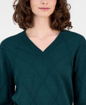 Women's Diamond Knit V-Neck Sweater