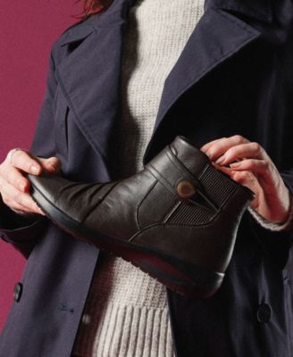 Women's Kaetlyn Sara Wedge Ankle Boots