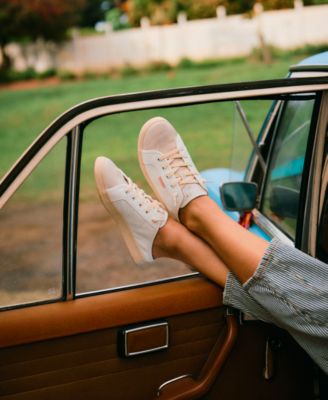 Women's Sunny Stroll Lace Up Sport Sneakers