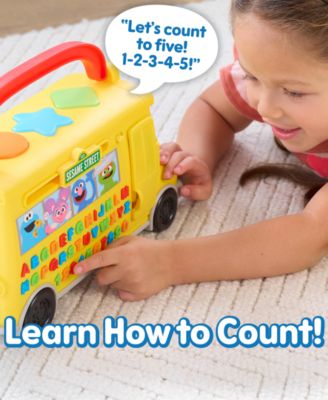 Elmo's Learn and Go School Bus