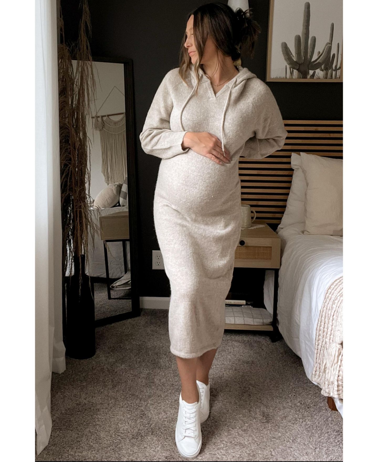 Женское платье Pinkblush Maternity Beige Hooded Sweater Midi, цвет: Бежевый — фото 7