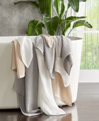 Uchino Air Waffle Bath Towel In Gray