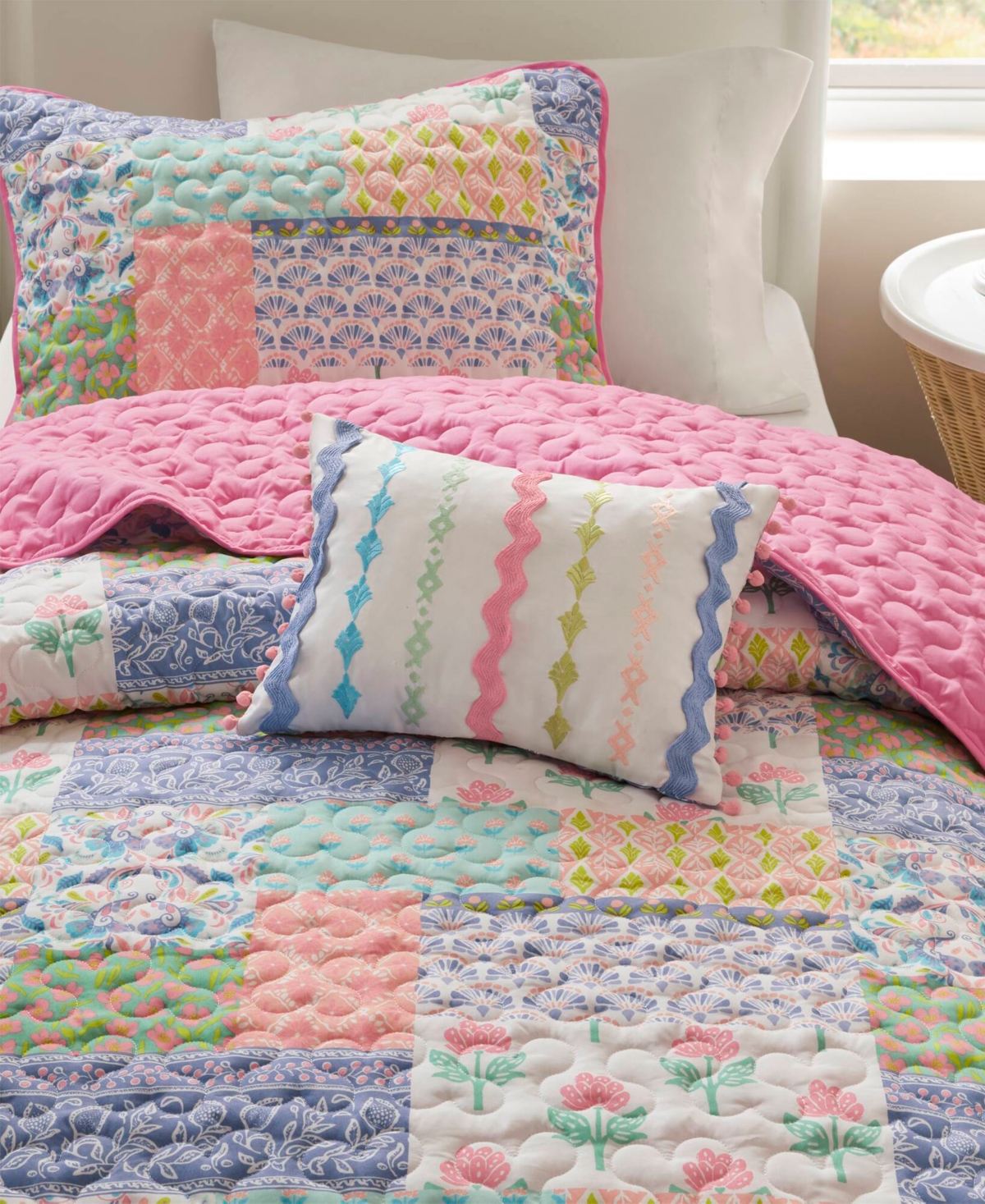 Intelligent Design Nellie Patchwork 3-Pc. Quilt Set, Twin/Twin Xl