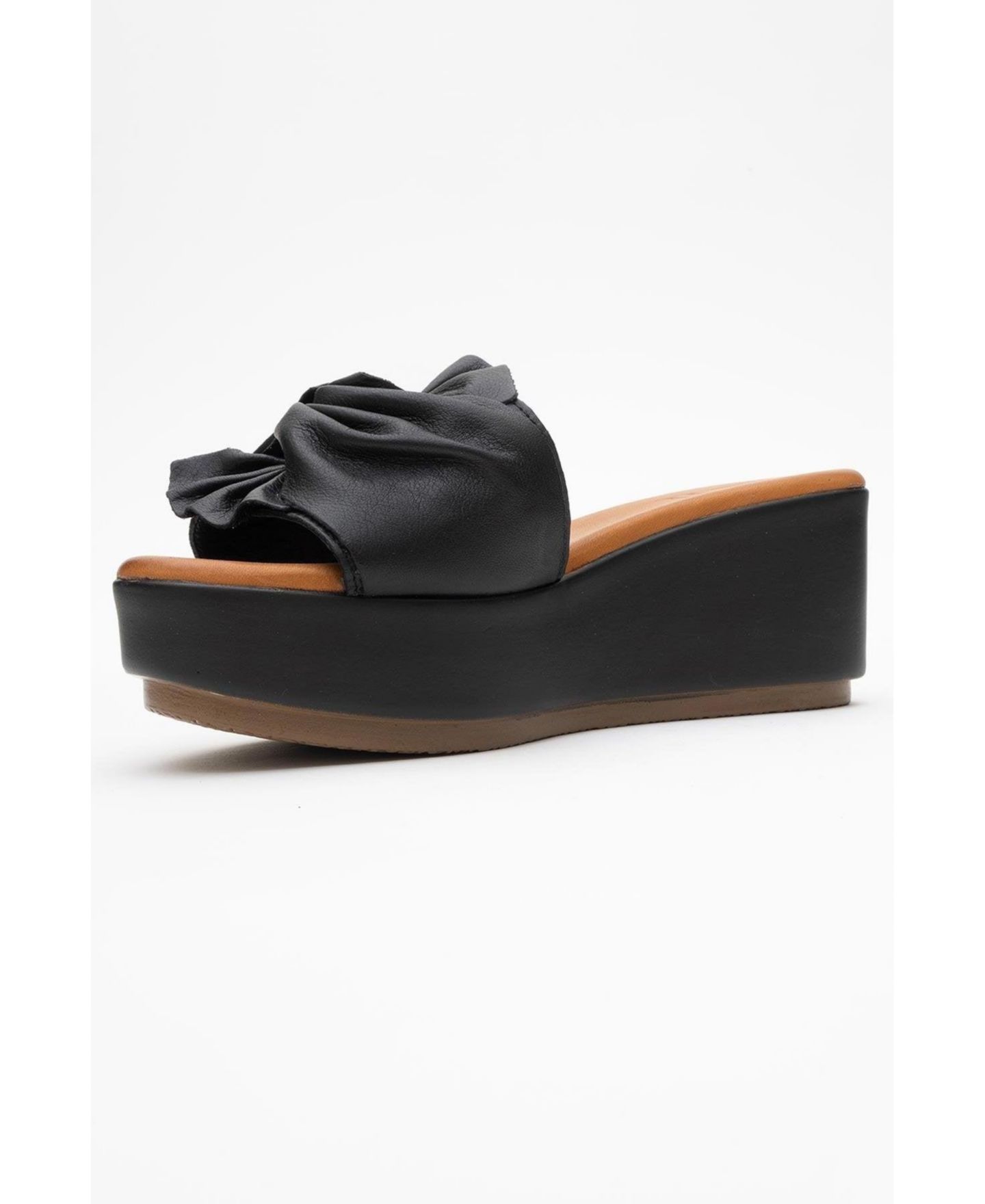 Женские сандалии Forever & Always Shoes Syndra Bow Wedge Leather Sandal (Women), цвет: Чёрный кожаный — фото 6