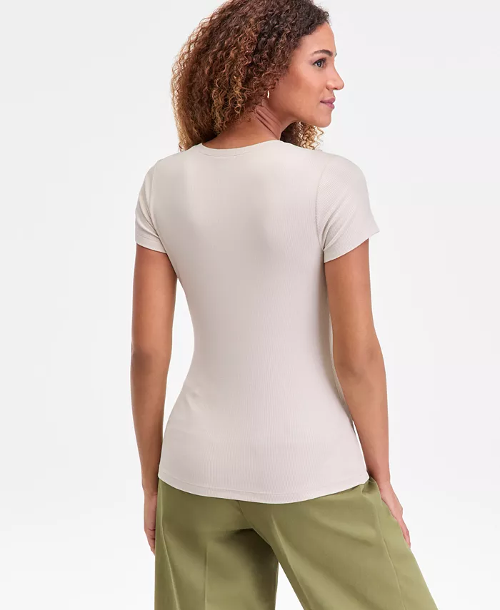 Women's Drapy Ribbed V-Neck Top - thumbnail 3