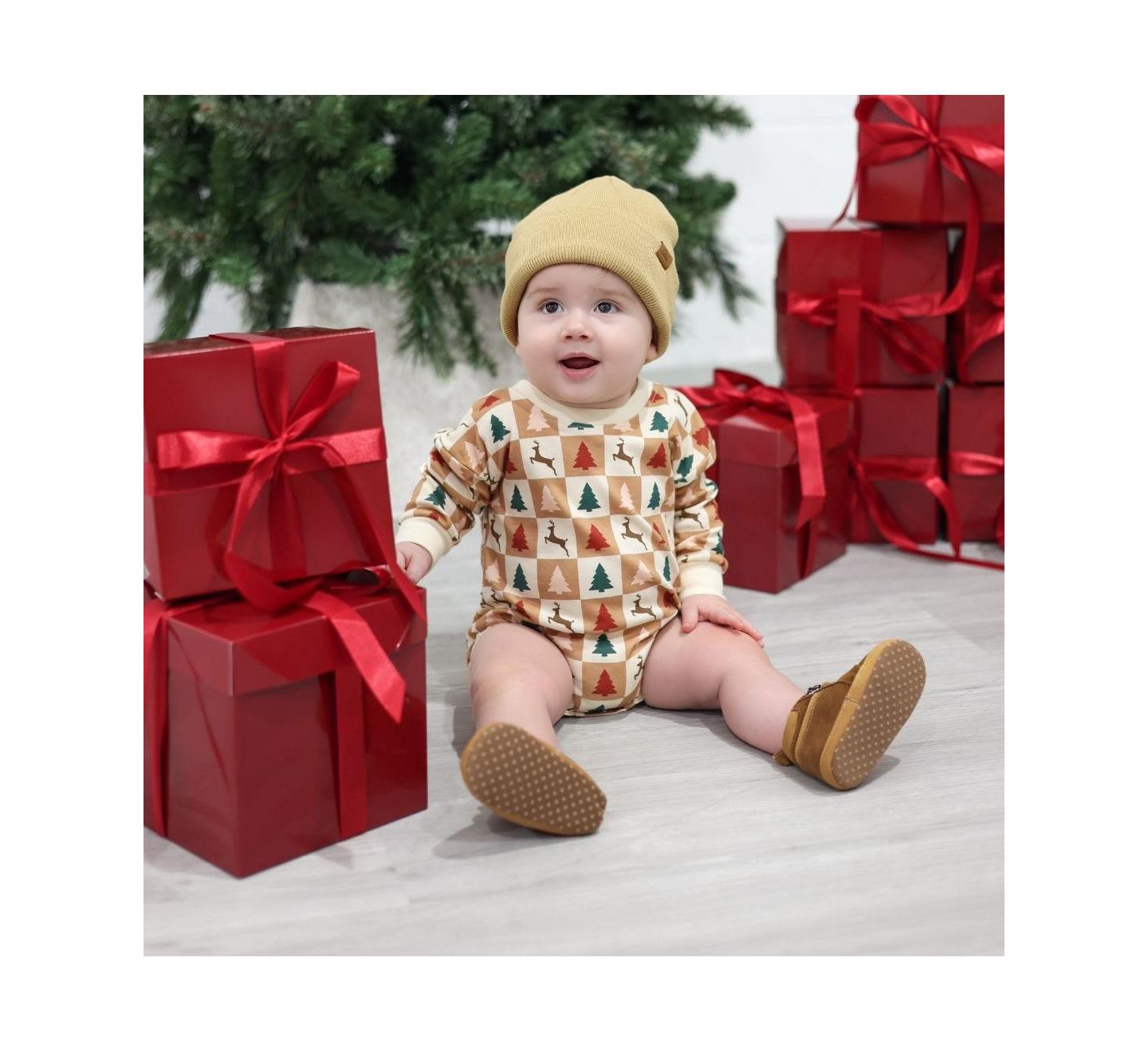 Комбинезон Sweet Wink Cabin Christmas Long Sleeve для мальчиков-малышей, цвет: Натуральный — фото 2
