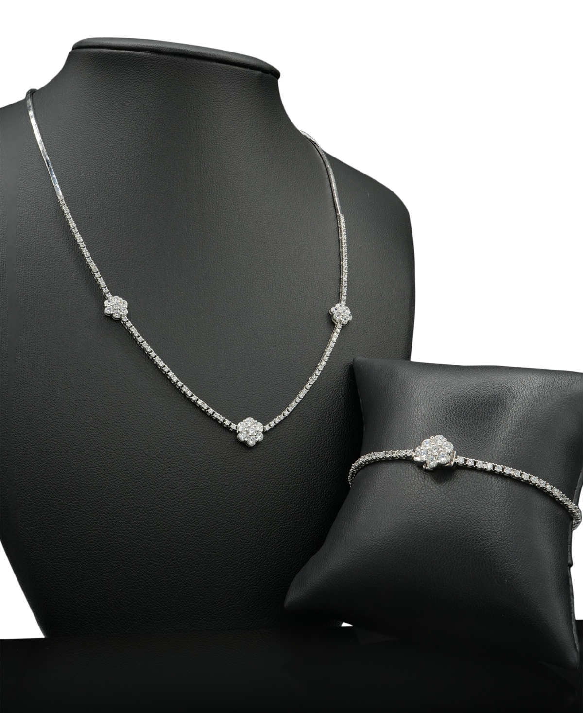 Wrapped in Love Diamond Tennis Flower Necklace (2.5 ct. t.w.) in 14K White Gold