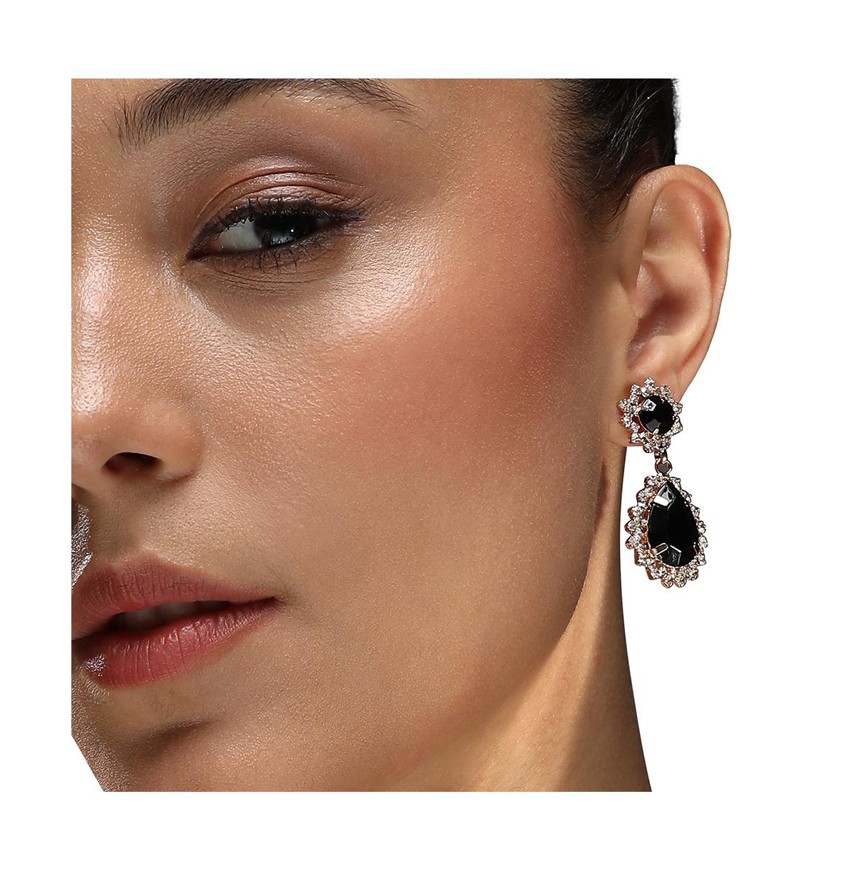 Sohi Women's Regal Drop Earrings