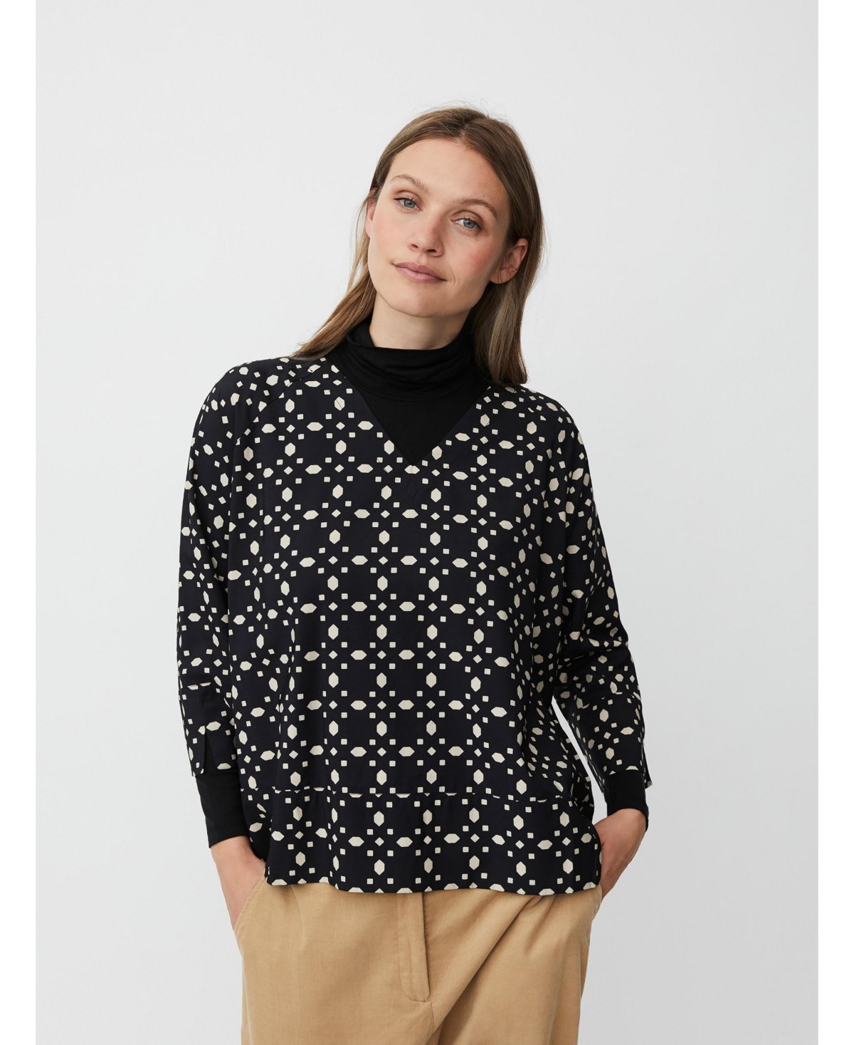 Masai Copenhagen Women's MaBenika 3/4 Sleeve V-Neck Blouse