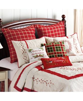 Christmas Berry Wreath Quilted Pillow Sham, 20" x 26"