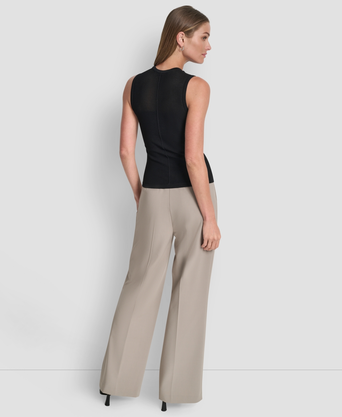 Dkny Women's Sleeveless Crewneck Sweater In Black