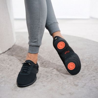 Women's All-black Split-sole Sneaker