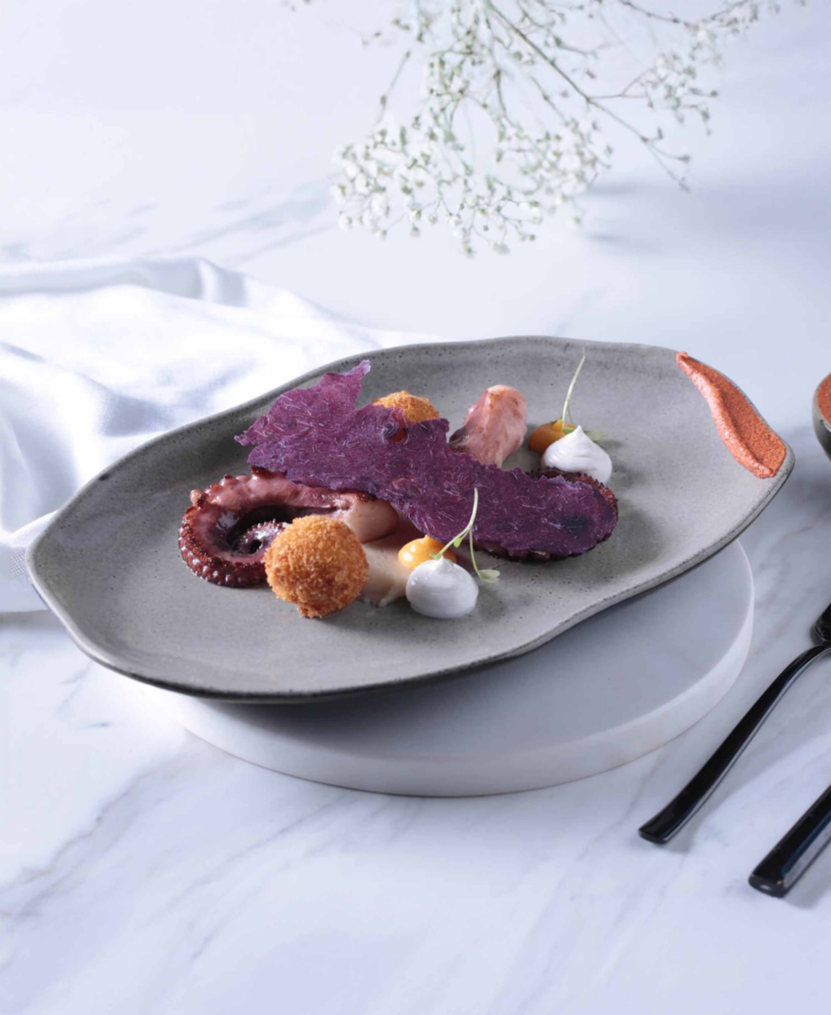 Porto Brasil Shallow Bio Oval Platter Medium Set Of 4 In Gray