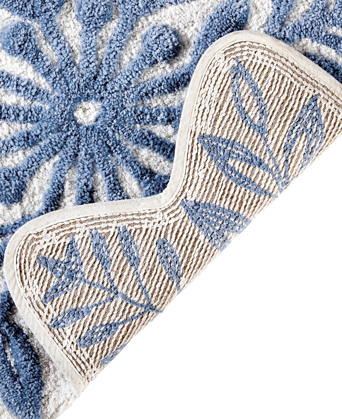 Hallmark Snowflake Shaped Tufted Holiday Bath Rug, 30" Novelty