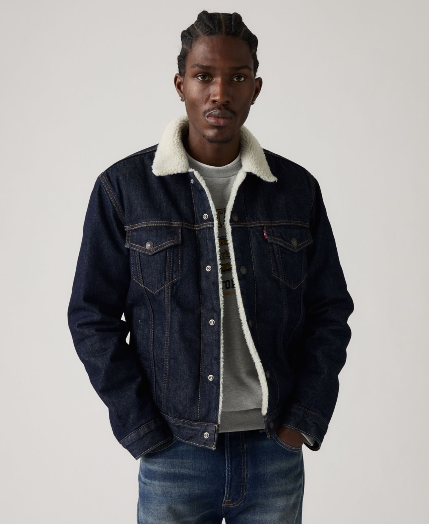 Мужская куртка Levi's Regular Fit Sherpa Denim Trucker, цвет: Тёмная варка джинсовый — фото 1