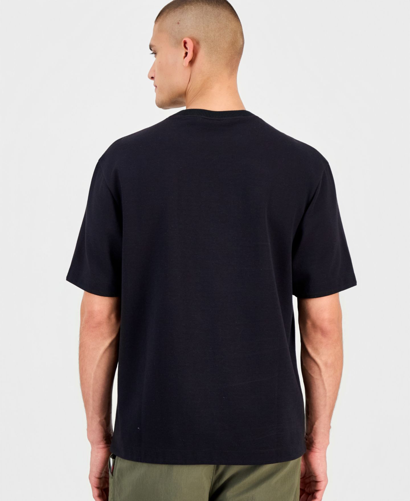 Мужская футболка Hugo Boss Daneon Short-Sleeve Logo Crewneck, цвет: Чёрный — фото 4
