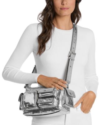 Dakota Medium Pocket Shoulder Bag