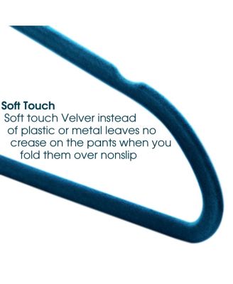 Home 100 Piece Velvet Slim Profile Heavy Duty Felt Hangers with Stainless Steel Swivel Hooks in Pink