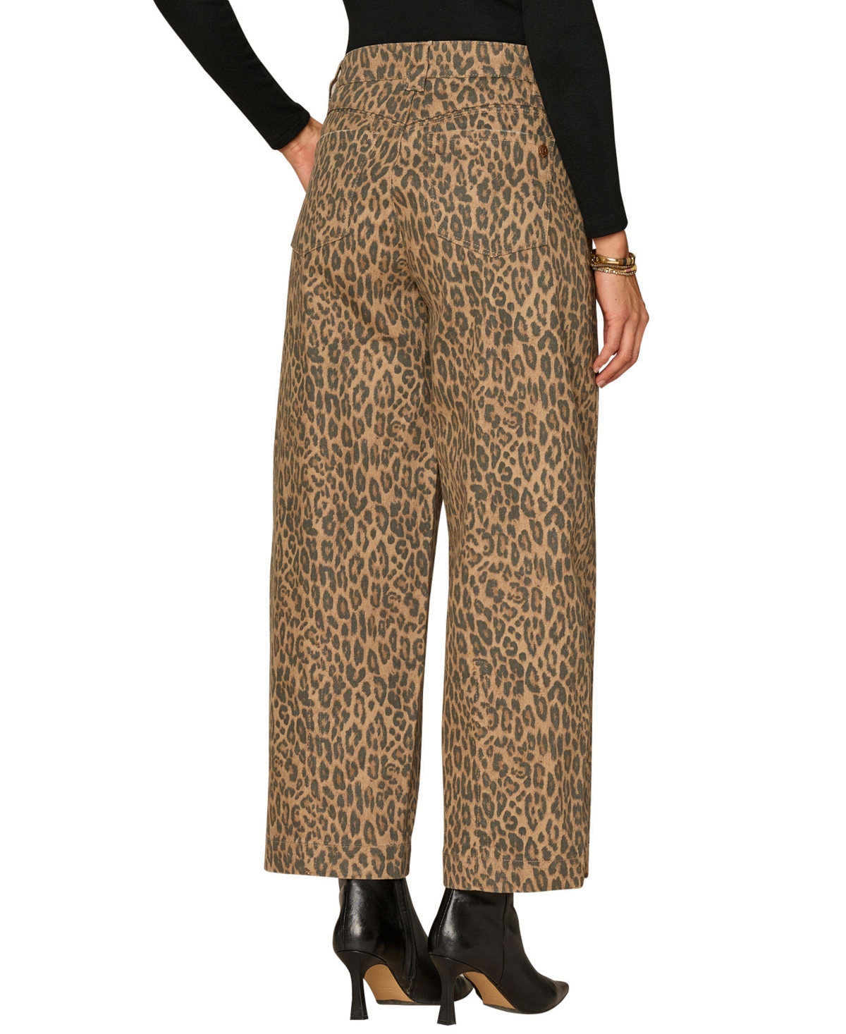 Democracy Petite Barrel Leg Skyrise Jeans