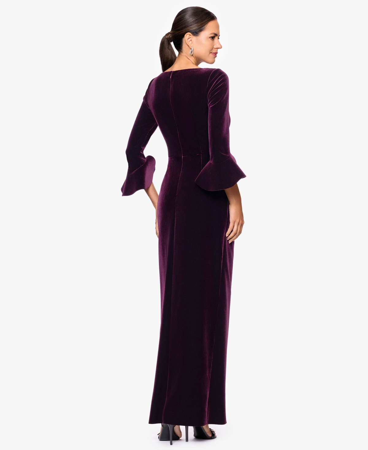 Betsy & Adam Women's Velvet Long Sleeve V-neck Gown In Burgundy