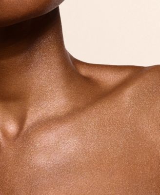 Born In Roma Body Shimmer, 4.22 fl. oz.