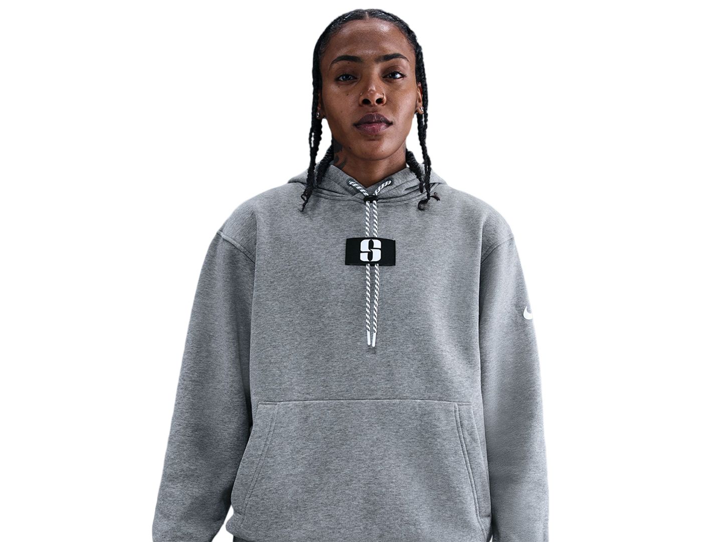 Женское худи Nike Sabrina Fleece Basketball, цвет: Карбоновый меланжевый / Чёрный — фото 1