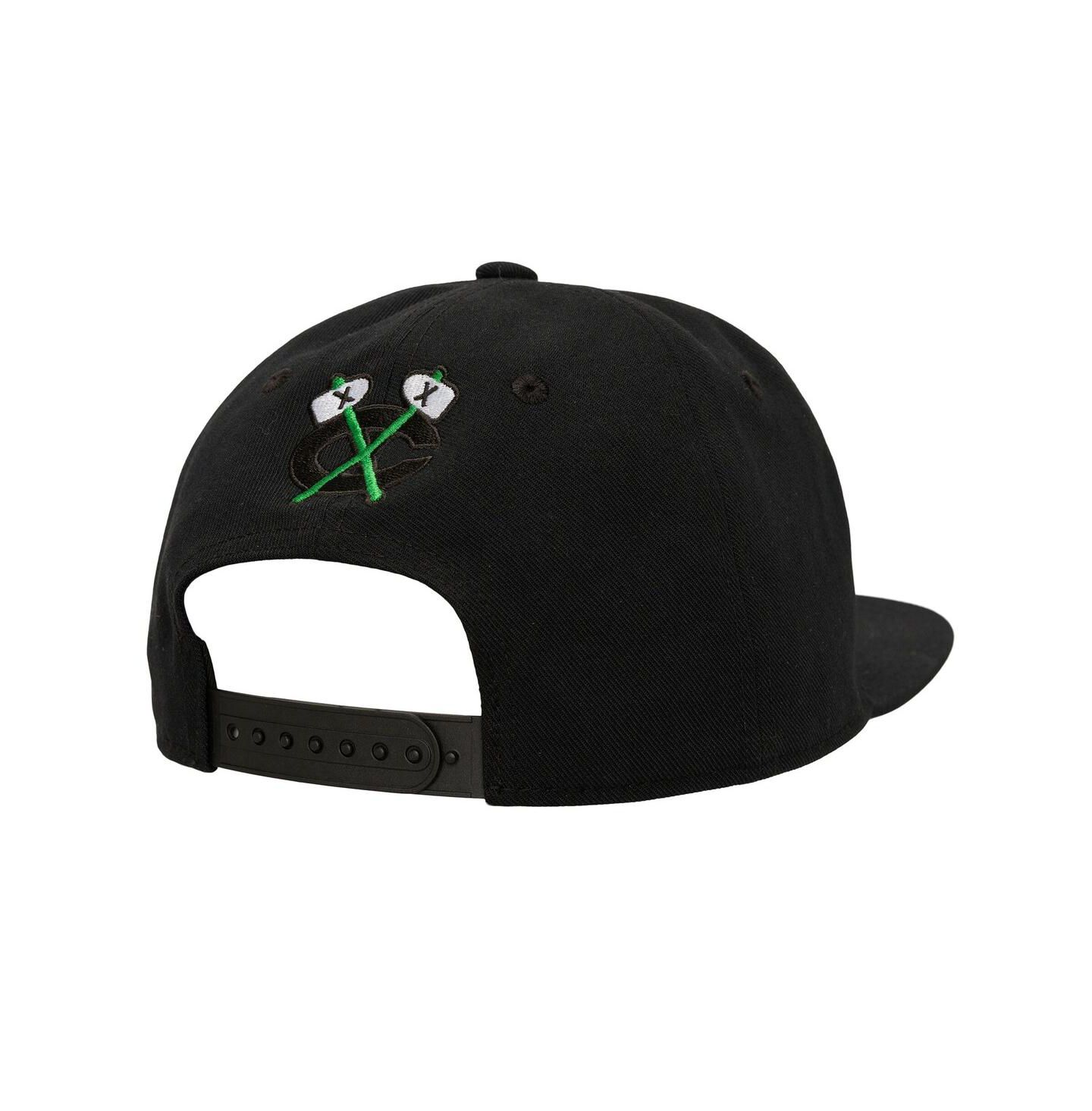 Мужская кепка Mitchell & Ness Black Chicago Blackhawks Core Team Special Snapback Hat — фото 2