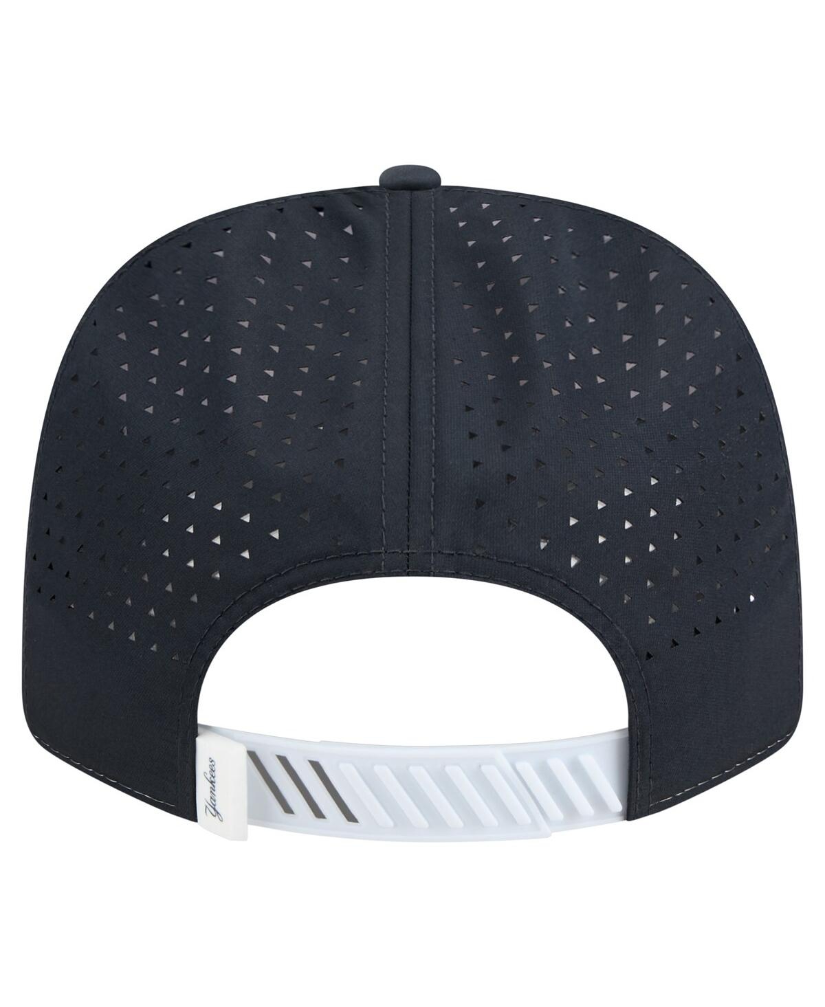 New Era Men's White/navy New York Yankees Established Patch 9seventy Adjustable Hat In Black