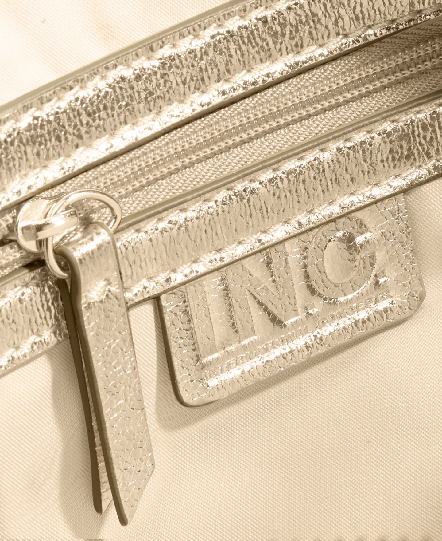 Женская сумка I.N.C. International Concepts Nedda Rushed Metallic Satchel, цвет: Золотой — фото 3
