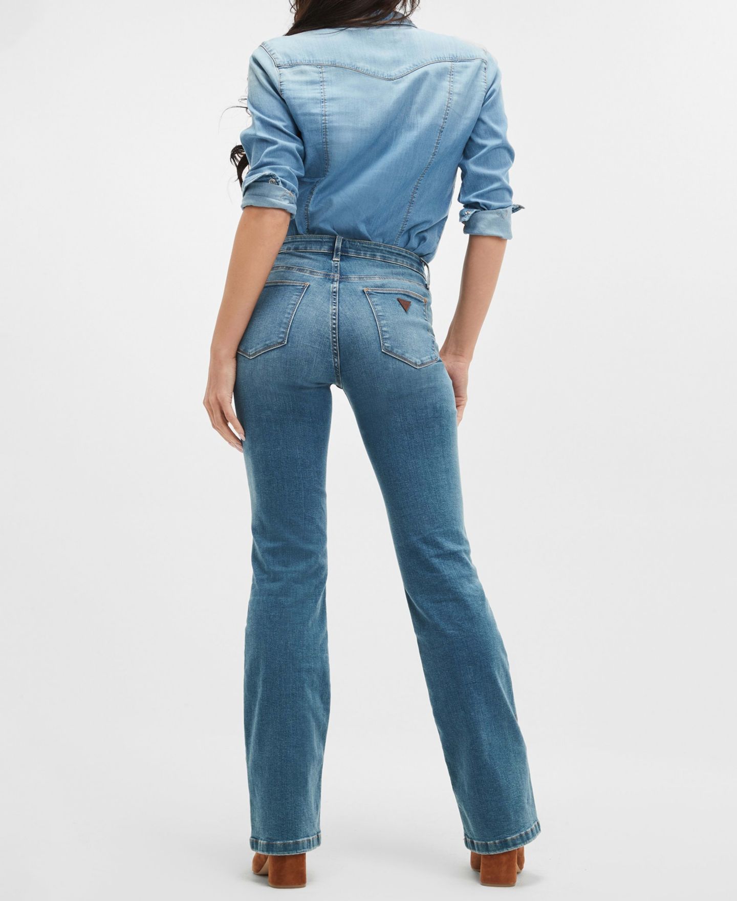 Женские джинсы GUESS Sexy Mid-Rise Bootcut, цвет: Alpha — фото 4