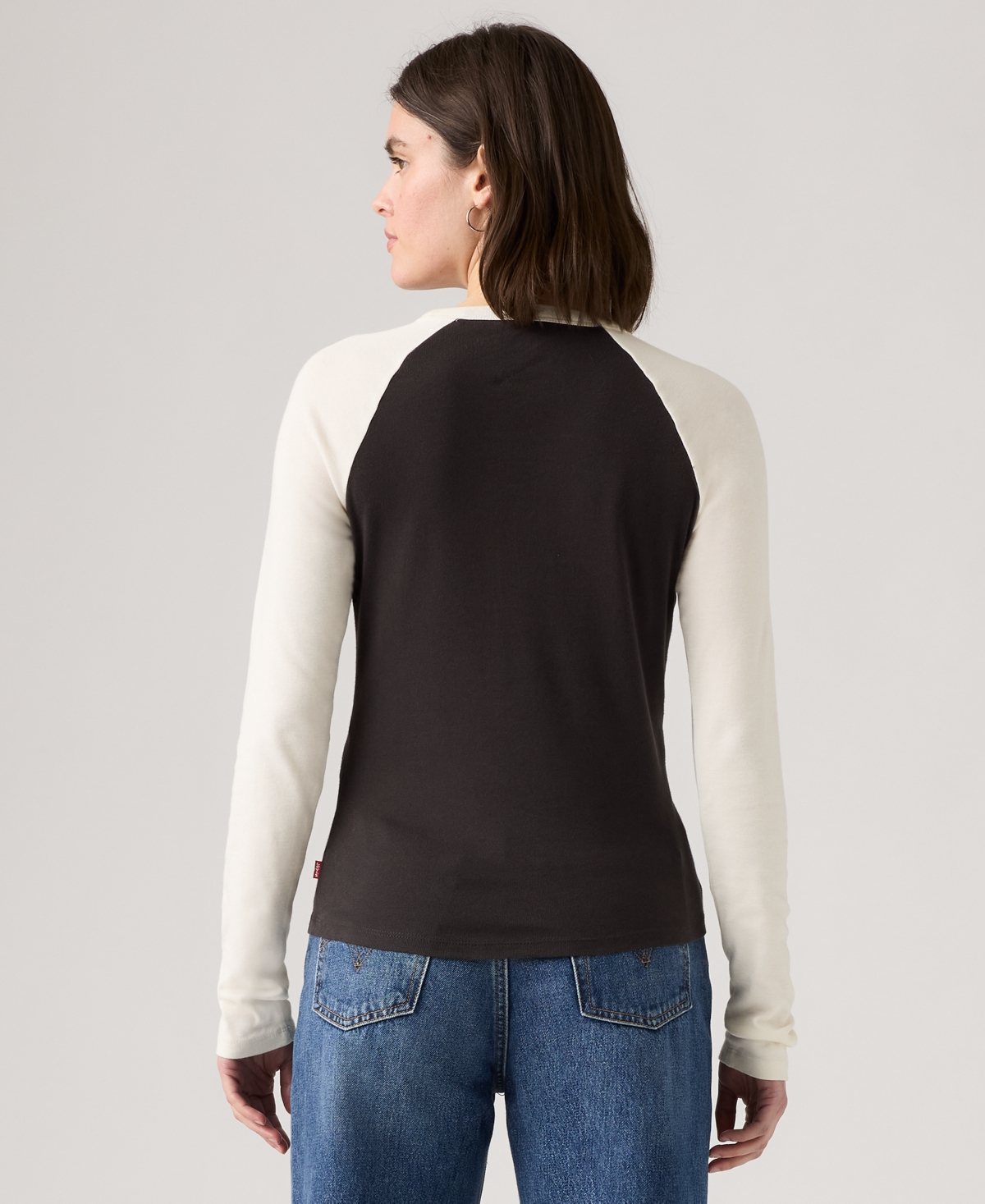 Levi's Women's Graphic Essential Raglan Long Sleeve Top In Multi
