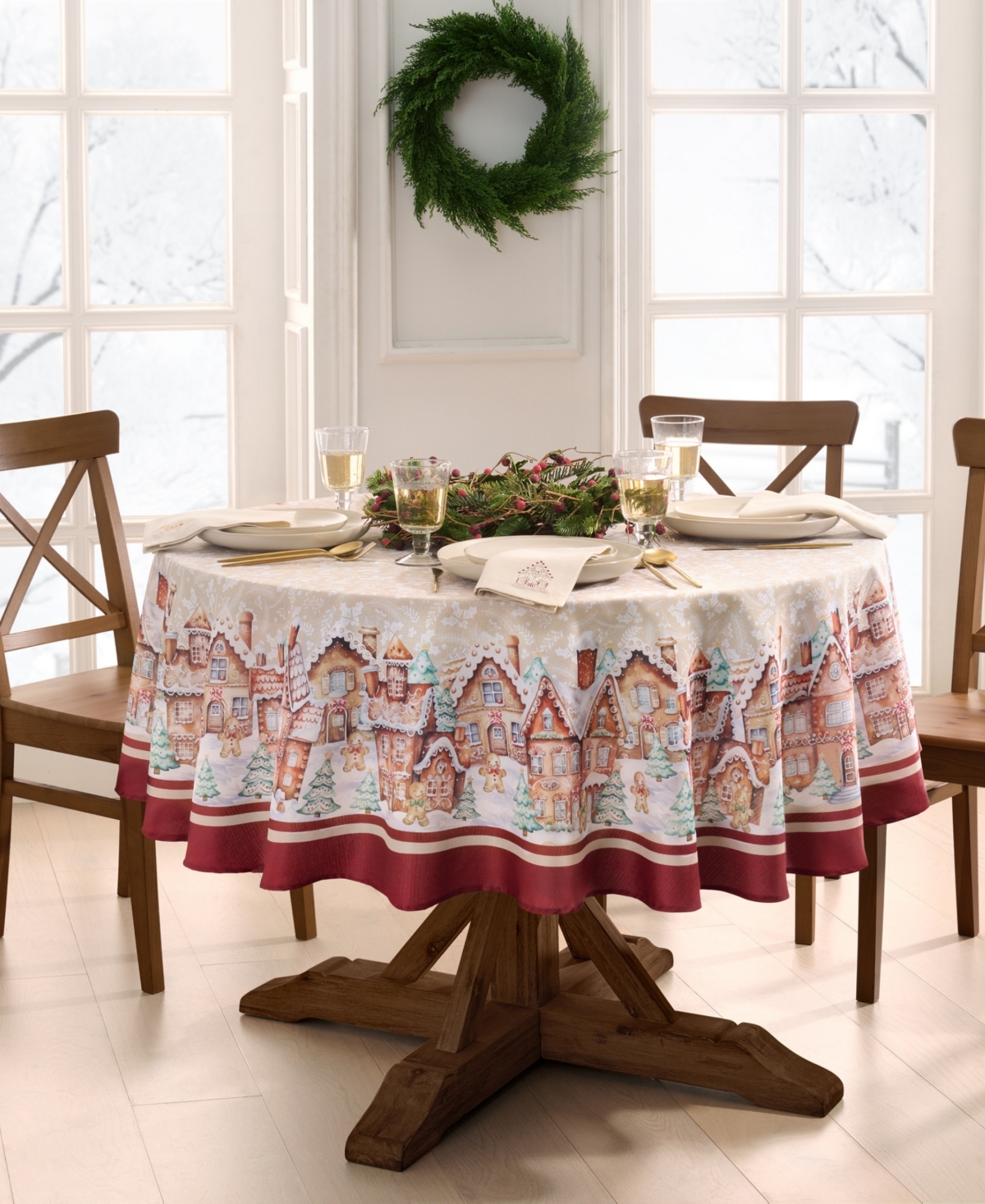 Elrene Gingerbread Bliss Printed Round Tablecloth, 70" In Red