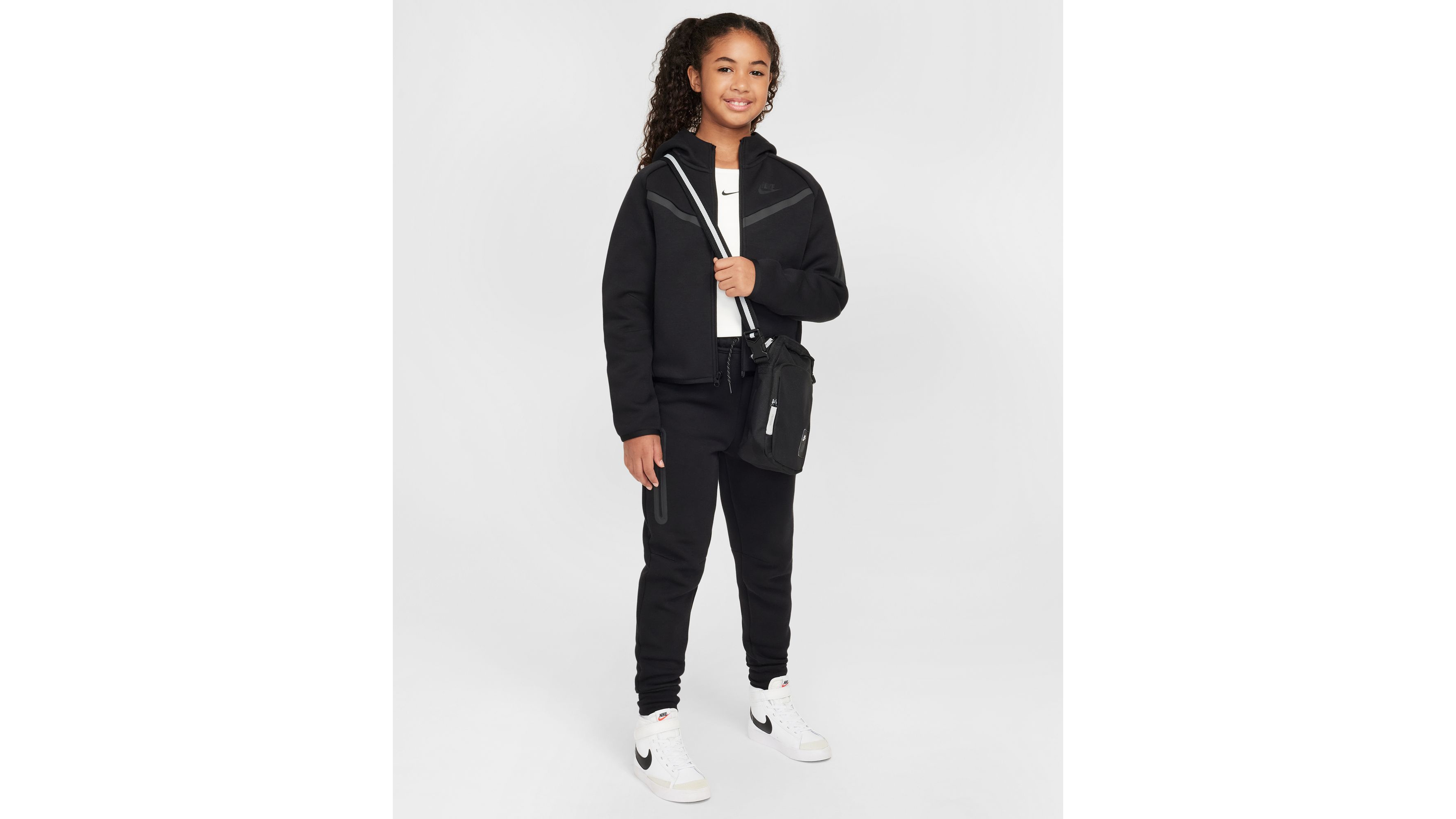 Nike Girls 7-16 Tech Fleece Long-Sleeve Full-Zip Hoodie