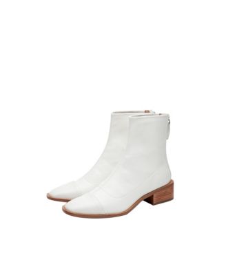 VENATA Women's Mod Pointy Toe Stacked Heel Booties