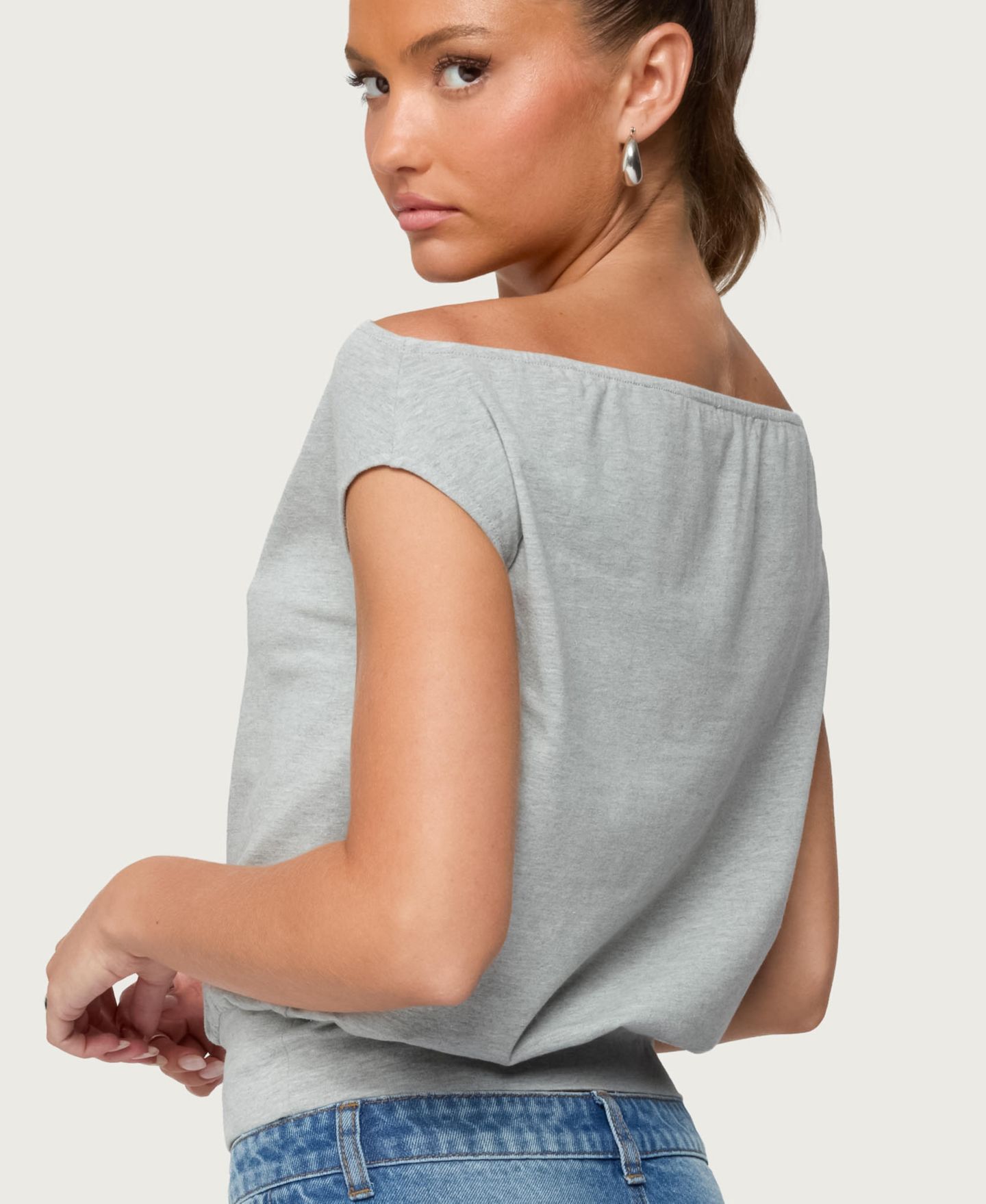Женский топ Edikted So London Off Shoulder, цвет: Серый меланжевый — фото 2