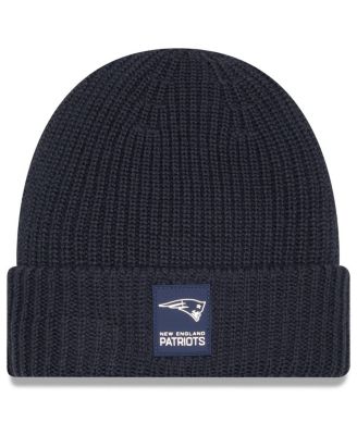 New Era - Men's Charcoal New England Patriots 2025 Sideline Cold Weather Cuffed Knit Hat