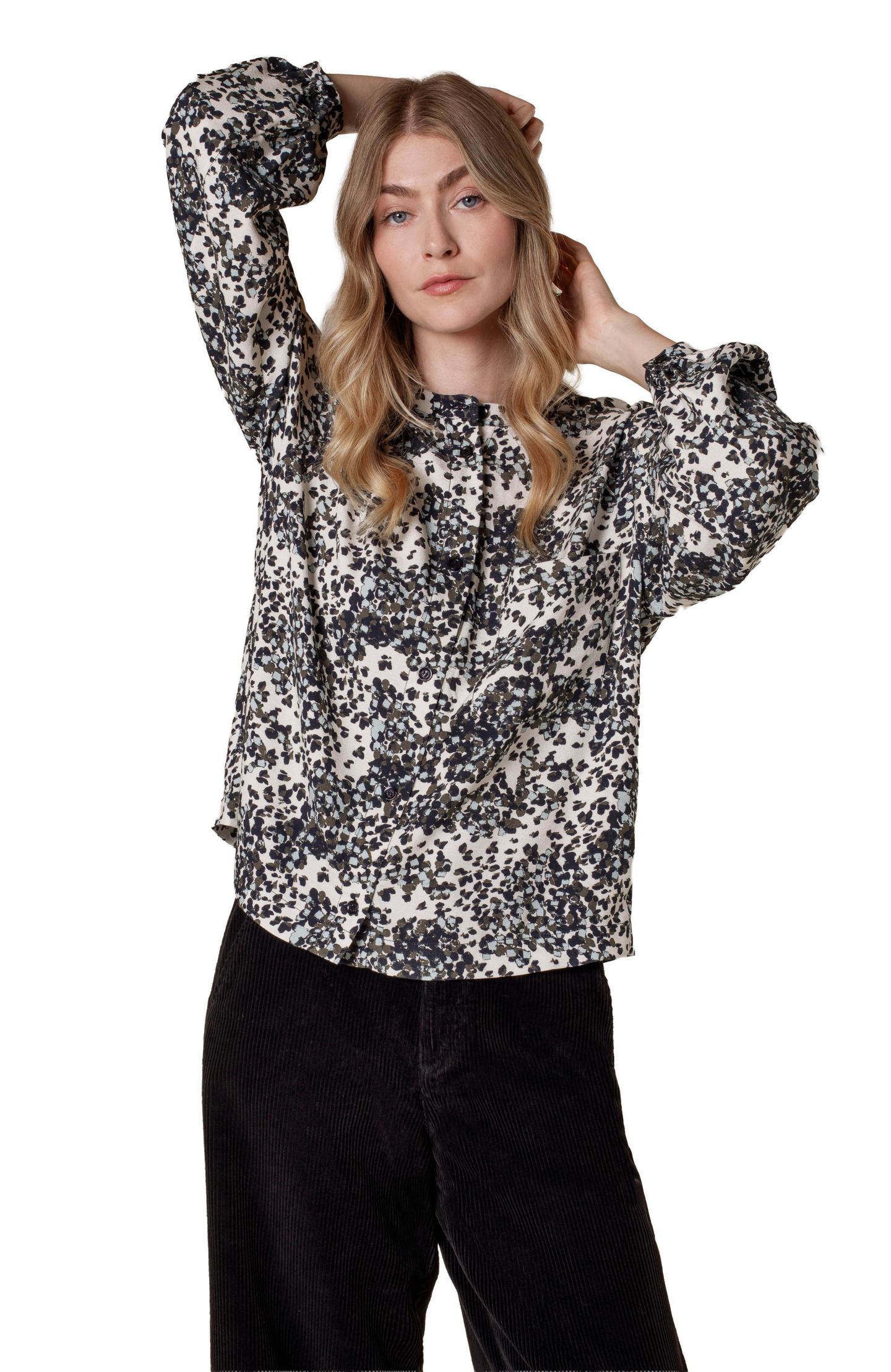 Женская рубашка Celtic & Co. Printed Drop Shoulder Long Sleeve, цвет: Экрю с принтом — фото 2