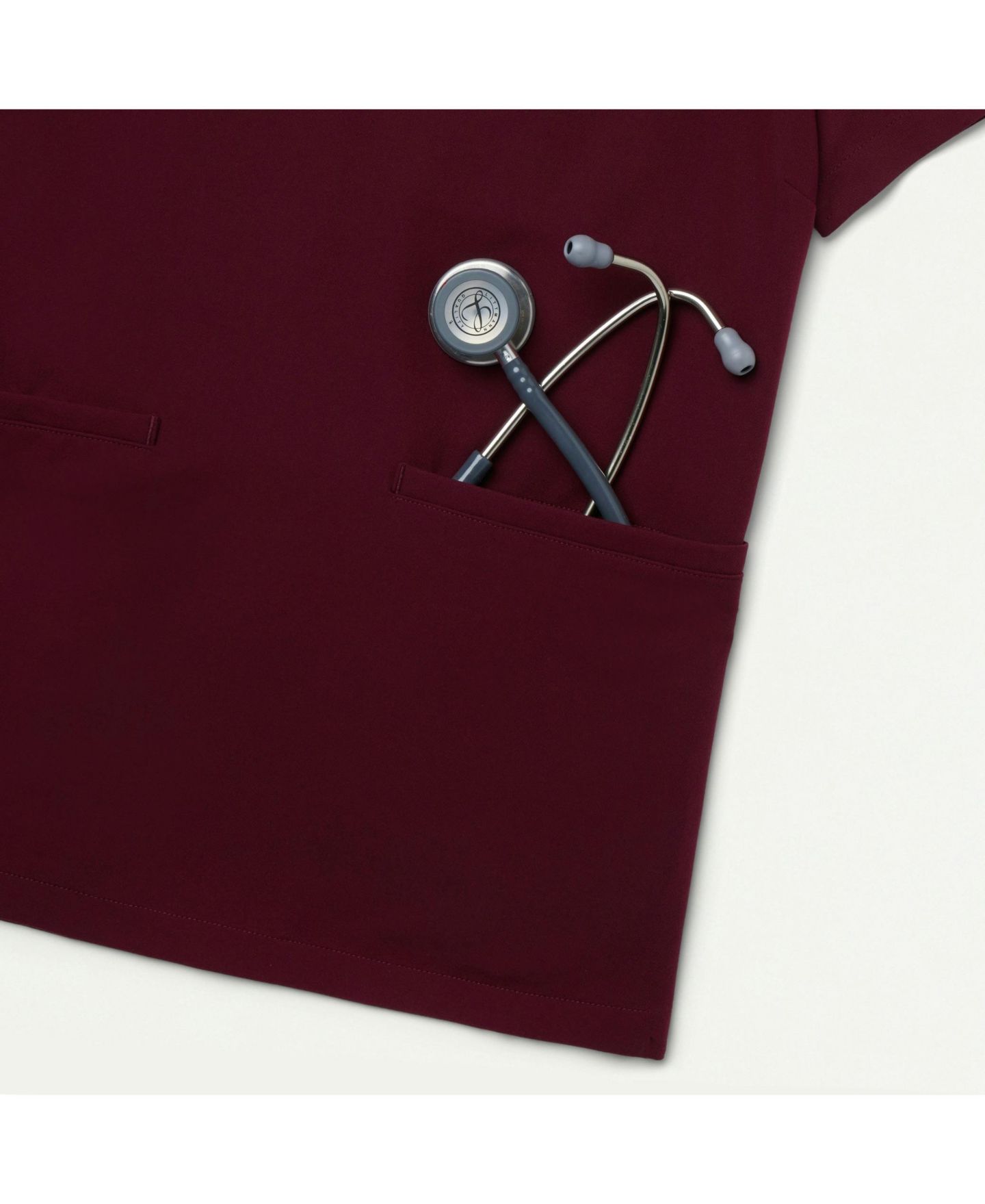 Женский топ Jaanuu Helia 3-Pocket Classic Notched V-Neck Scrub, цвет: Бордовый — фото 7