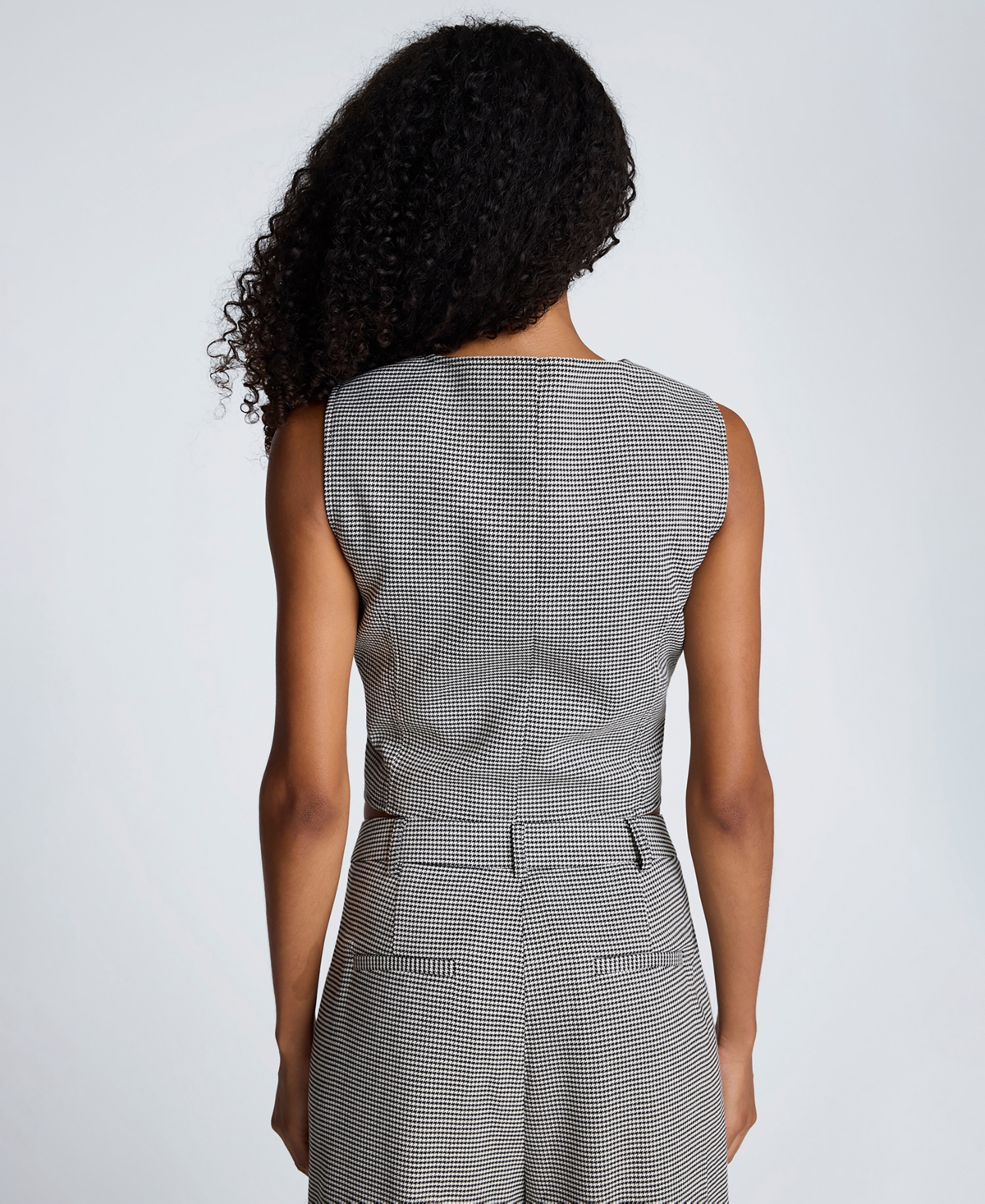 Kenneth Cole Women's Houndstooth Cropped Fitted Bodice Vest In Gray