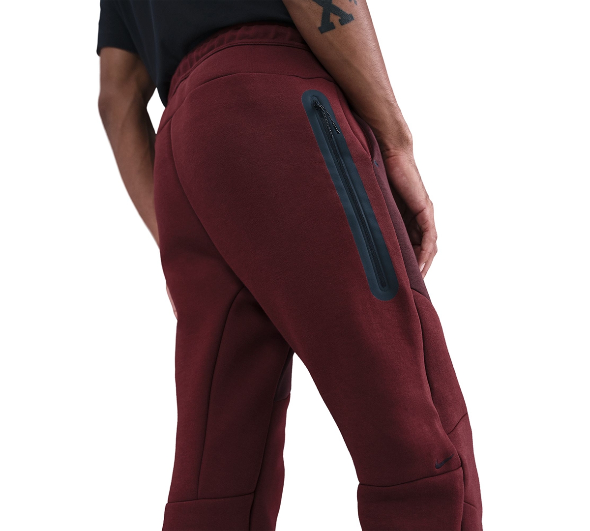Nike Men's Tech Fleece Jogger Pants In Burgundy