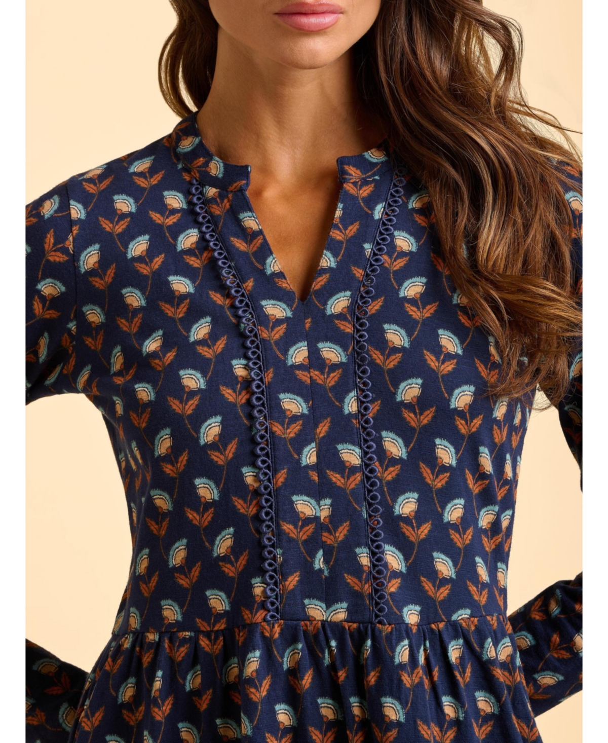Brakeburn Women's Rowan Long Sleeve V-Neck Midi Dress