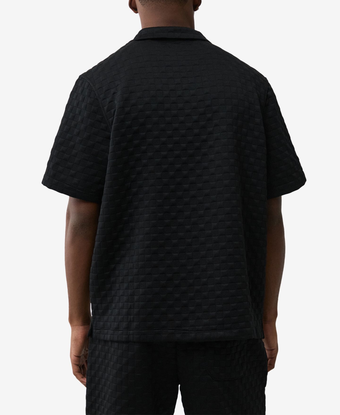 Мужская рубашка True Religion Checkered Camp Collar, цвет: Угольно-чёрный — фото 3